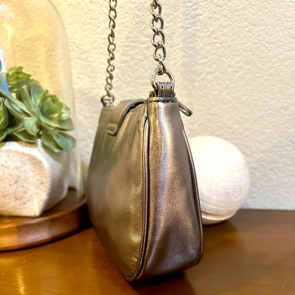 Talbots Leather Metallic Silver Crossbody/Shoulder Bag - NWOT - Picture 9 of 13